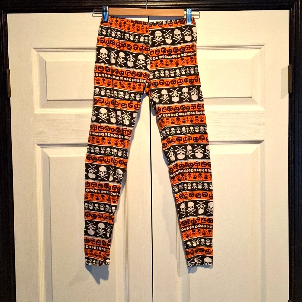 No Boundaries Halloween Leggings